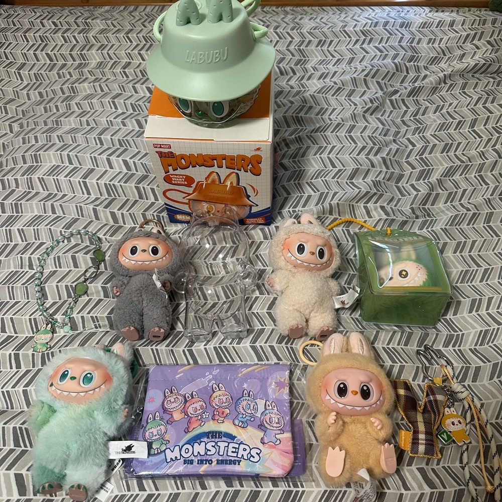 Labubu Popmart Super Bundle